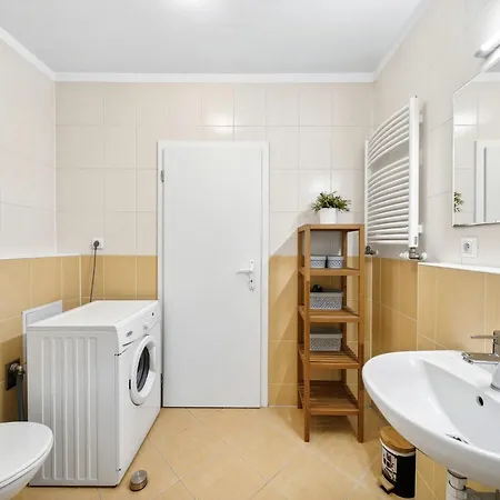 Apartmán Modern Near Centre - Balcony Bratislava